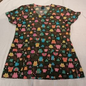 Zoe + Chloe Rainbow Frog Scrub Top